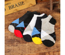 今夏必buy！潮流襪子新風(fēng)尚，穿出你的個(gè)性態(tài)度